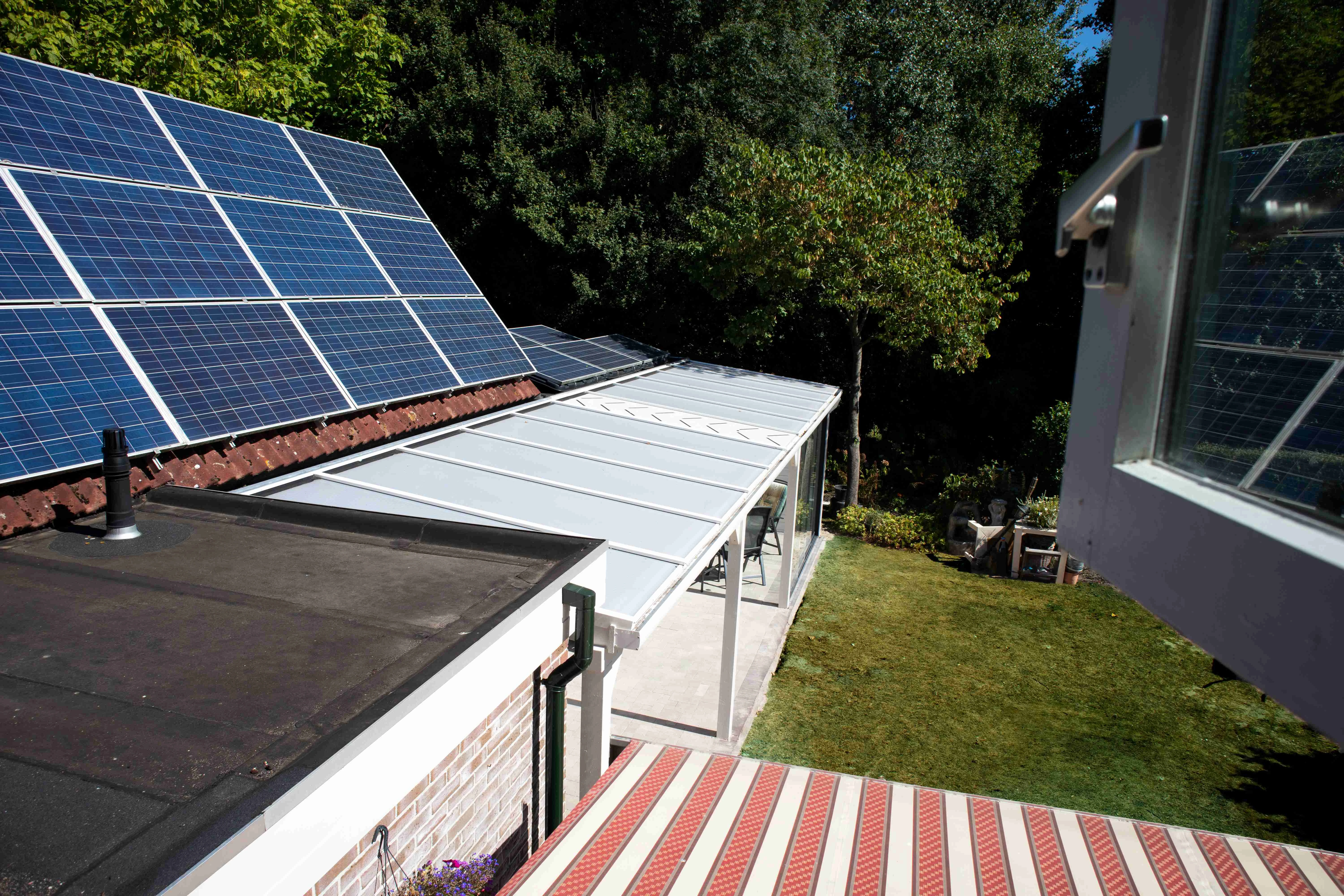 Douglas Terrasoverkapping Wit Geschaafd met Opaal Polycarbonaat 300 x 350 cm - Afbeelding 3